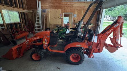 Tractor Kubota BX23s Loader Backhoe Box Scraper