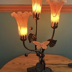 Pre Owned Vintage Enchanting Marble Pink Lily Corded Electric Lamp