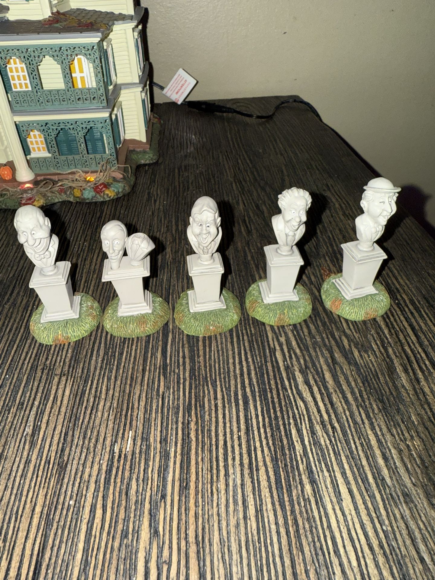 Haunted Mansion Singing Heads