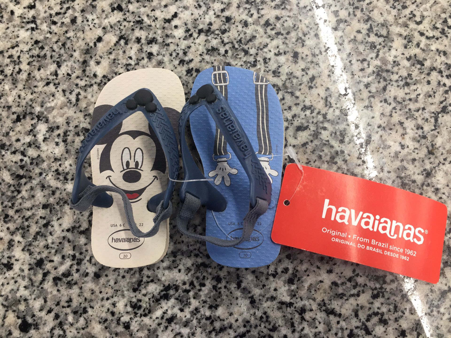 Disney Mickey Mouse Sandals Havianas (size 6 C)