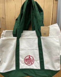 Trader Joe’s Hunter Green Canvas Bags 