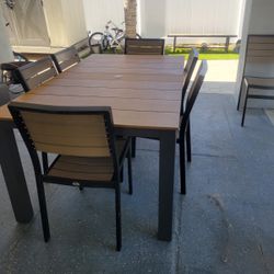 Dining Table Set 