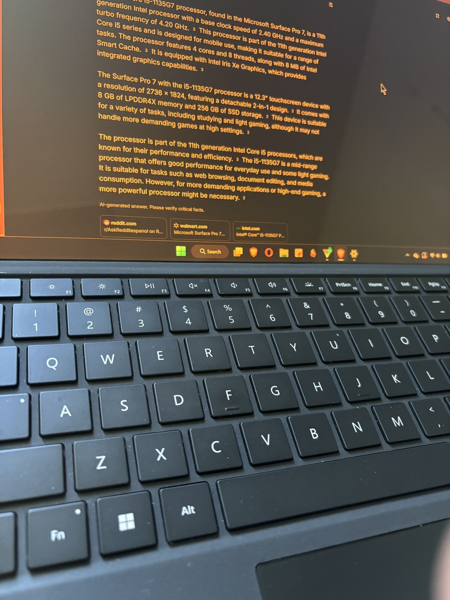 Microsoft Surface Pro 7+ 11gen i5 238GB storage