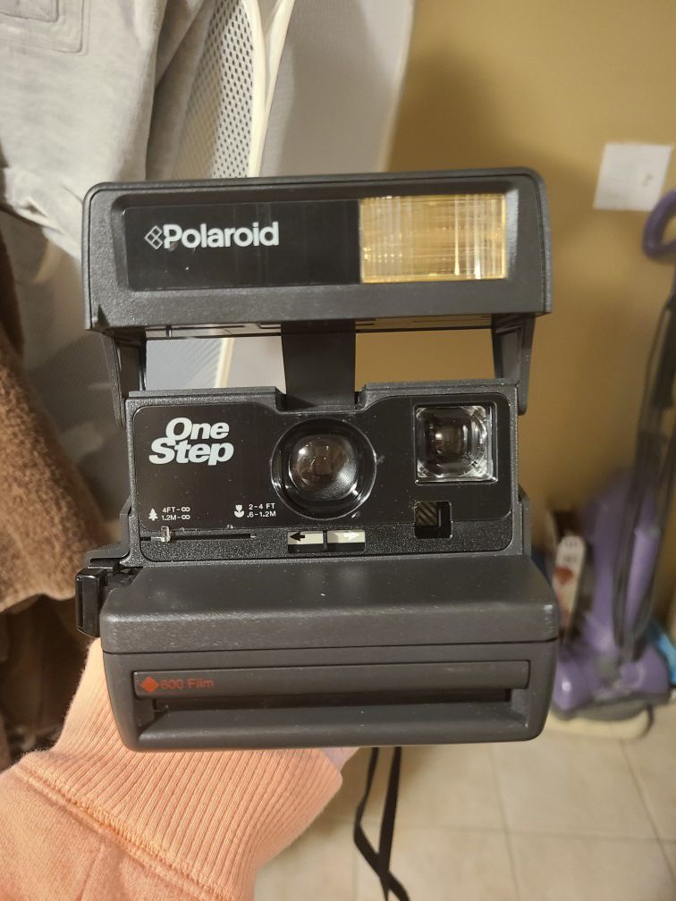Polaroid One Step 600 film Camera