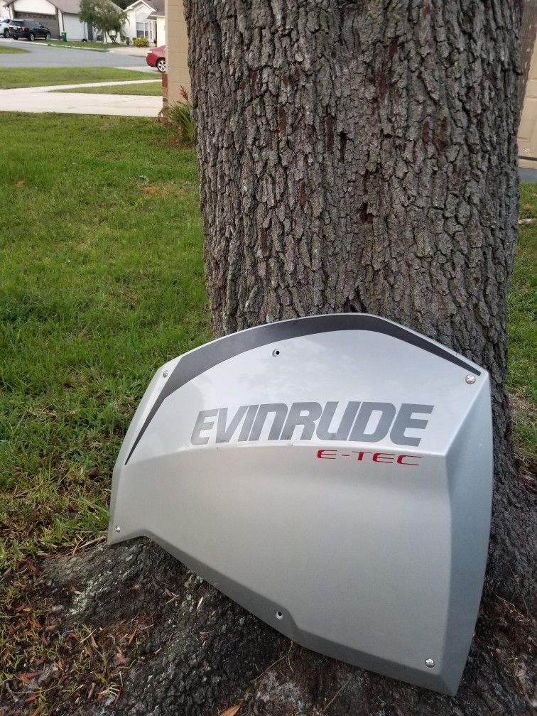 Evinrude E-tec Side Cowling