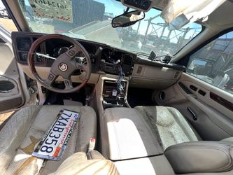 2005 cadillac outlet escalade interior parts