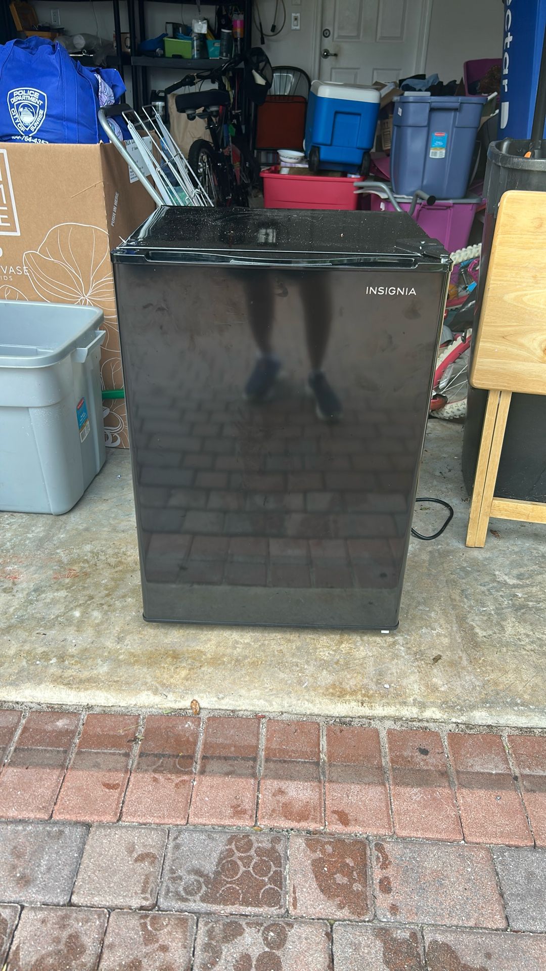 Insignia Mini Fridge 
