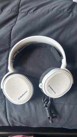 Arctic 3 white