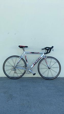 TREK ROAD BIKE