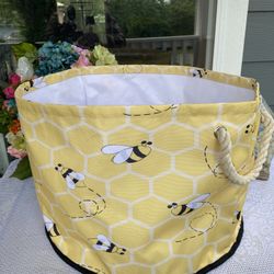 Yellow Bee 🐝 LARGE Storage Basket or Laundry Basket Hamper