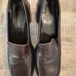 Brown Leather Italian-Made Angiolini Shoes Size 8.5