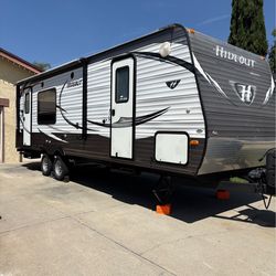 2014 hideout 23ft travel trailer with slide out