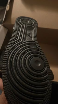 Mid 07  Air Force 1 size 12