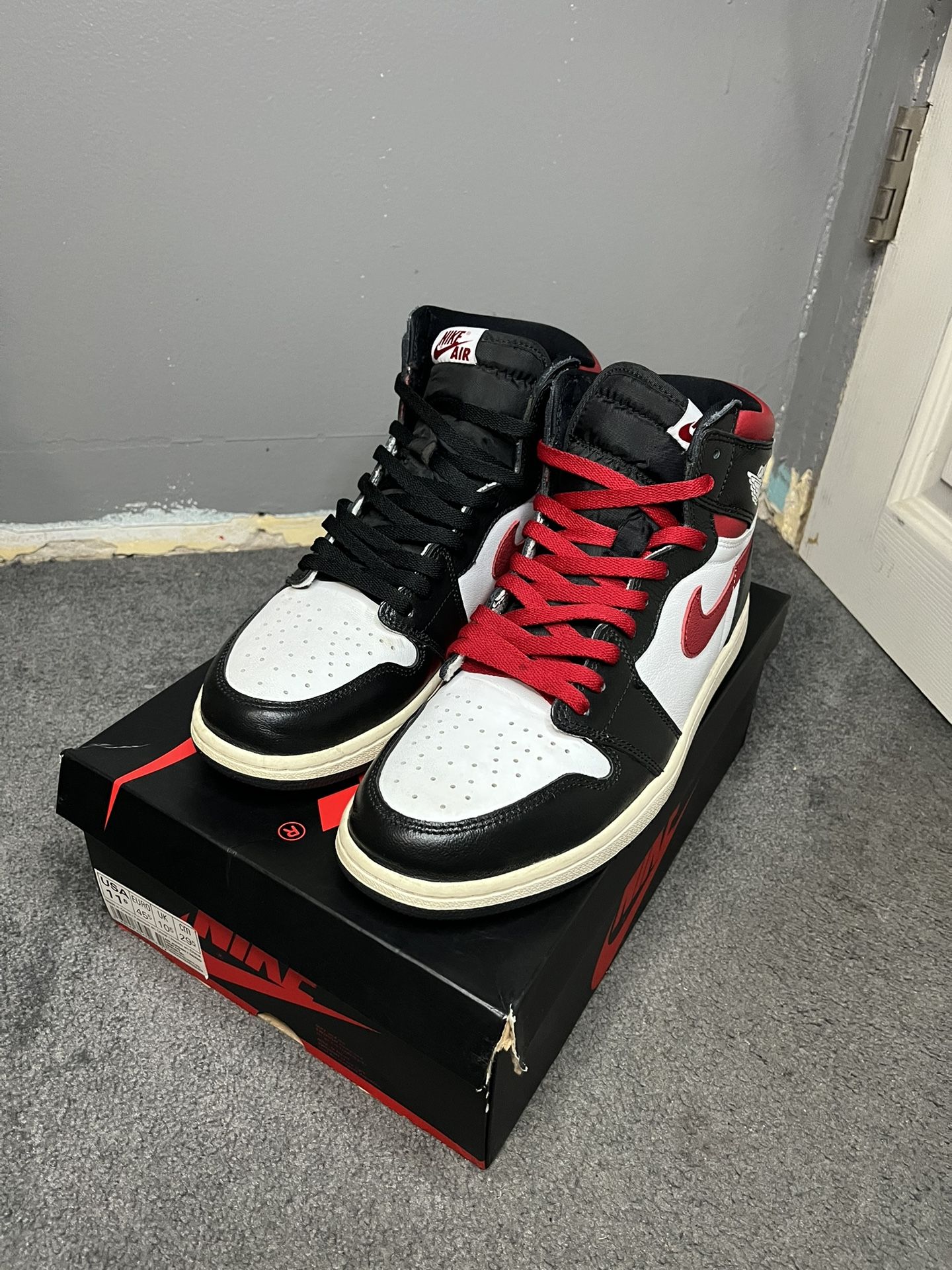 Jordan 1 Gym Red 