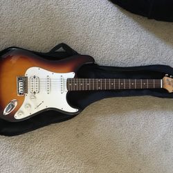 Electric Guitar In Excellent Condition!