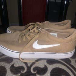Nikes Brown SB