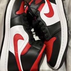 10.5 Jordan Fire Red 1s (Brand New)