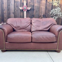 Vintage 71” Pelle Leather Drexel Heritage Loveseat With Nailhead Trim 