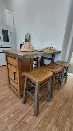 Bar or kitchen counter table with storage and 5 stools