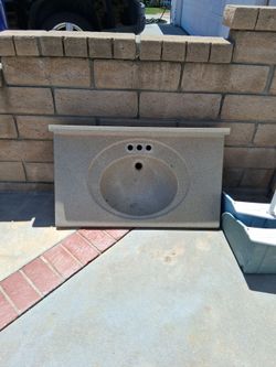 Bathroom sink countertop