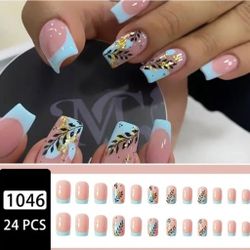 24 Pcs Fake Nails 