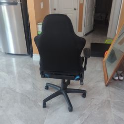 Gaming Chair With Black Cover