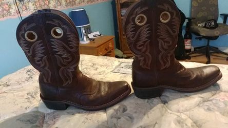 Boot barn boots great condition barely used have a new pair so I'm selling these ones