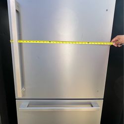 Hisense brand refrigerator year 2021