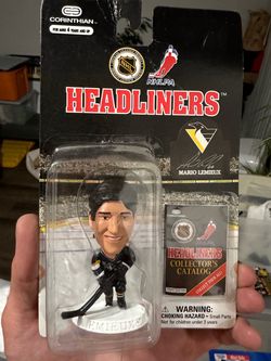 Corinthian Headliners Mario Lemieux NHL Figure