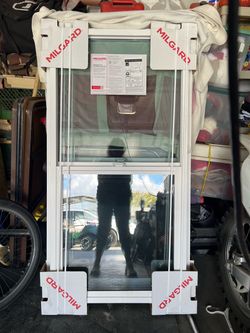 2 Milgard Double Hung Window White Vinyl
