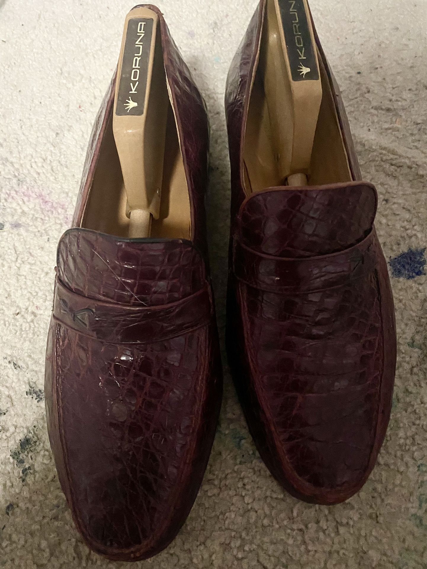 Genuine Caiman Shoes Size 9