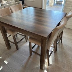 Counter Height Table & 4 Chairs
