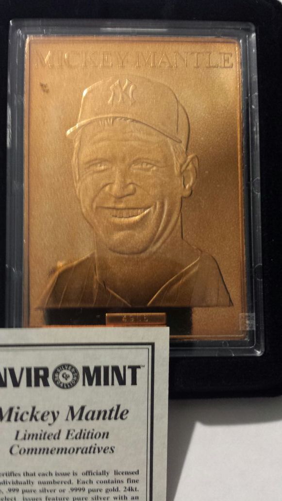Mickey Mantle Bronze Card