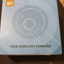 Brand New/in Box Wireless Earbuds 