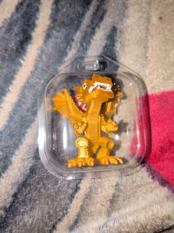 Gold dragon steal a brainrot new toy