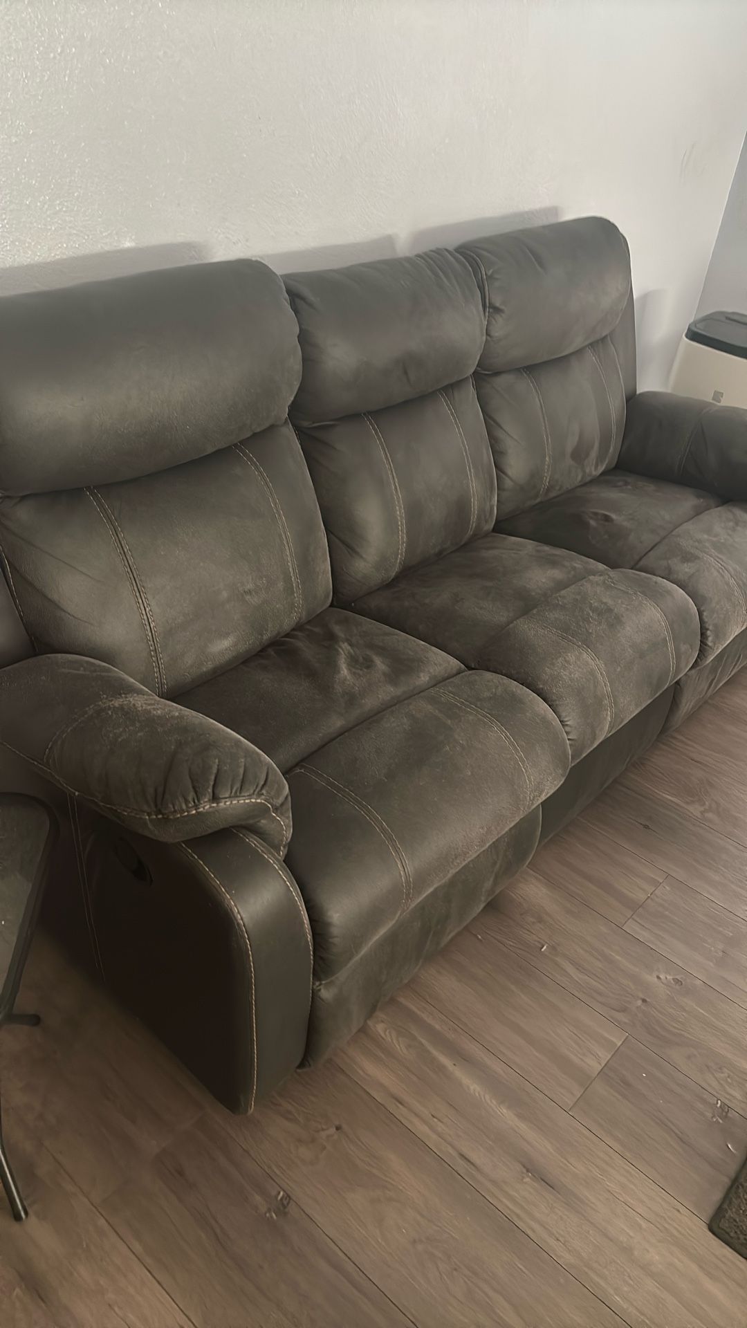 2 Couches 1 Recliner And 1 Love Seat Recliner 