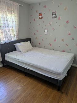 ZINUS Queen Upholstered Platform Bed Frame w/ Dual USB Ports - Gray