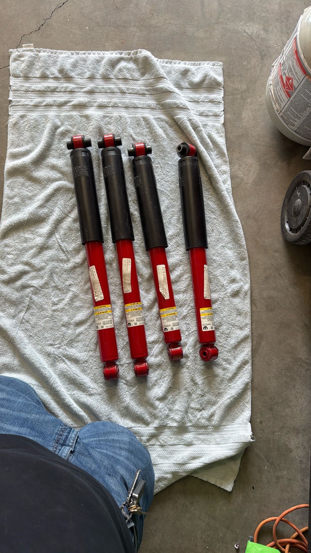 2018-2023 Jeep Wrangler Rubicon Shocks Oem