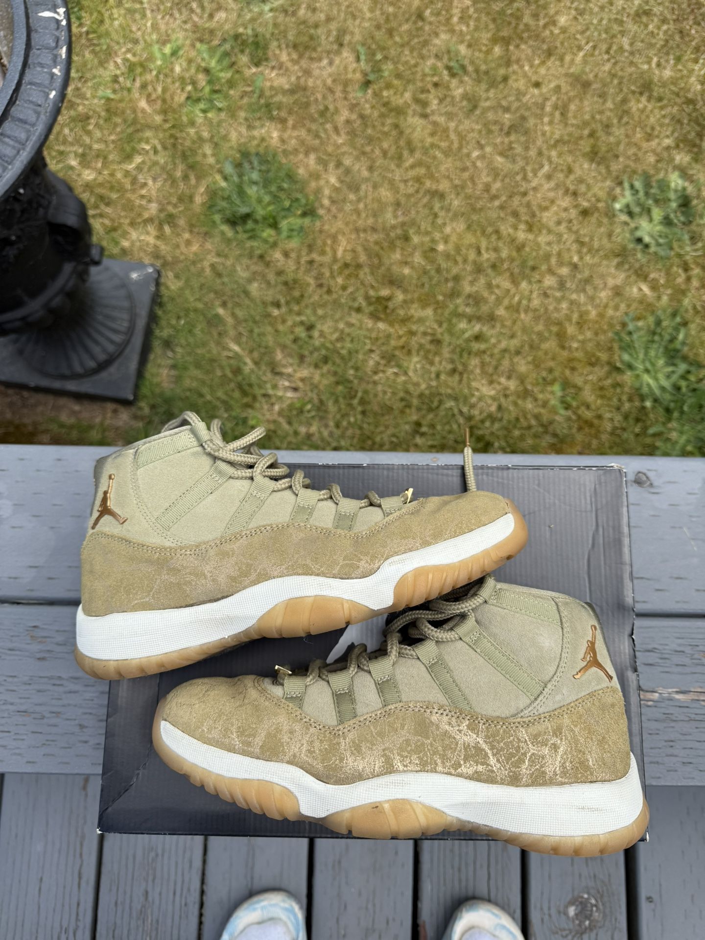 Jordan 11 Retro Gold Lux Olive Green Women’s Size 9