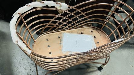Aura metal bassinet online
