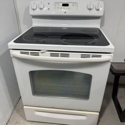 GE Stove