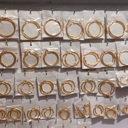 Arracadas. Hoop. Oro Laminado. Gold Plated