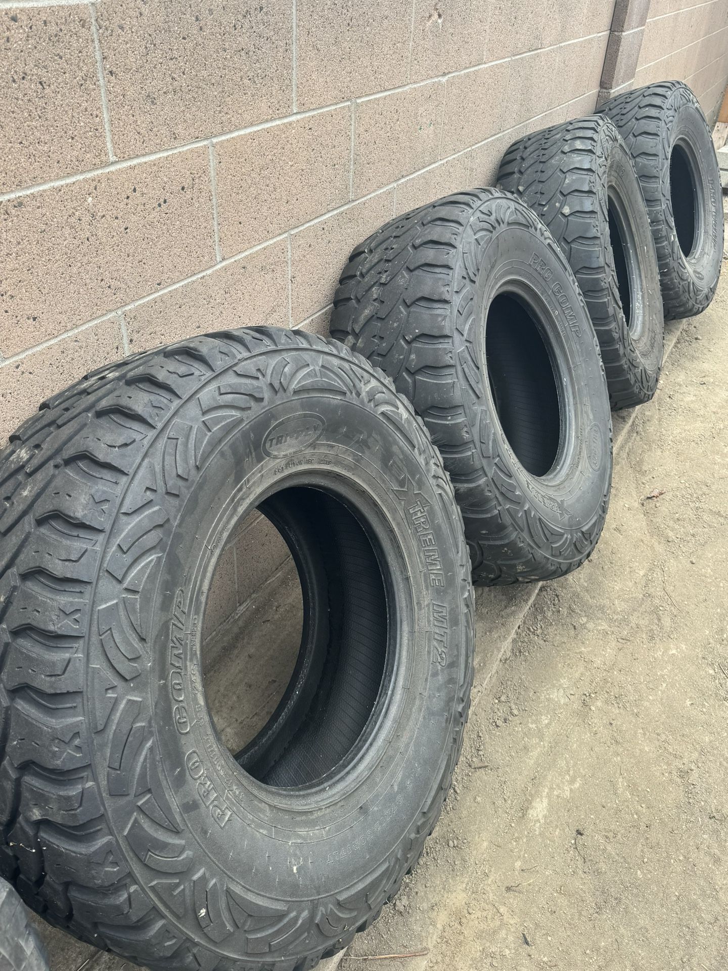 Procomp 37x12.5x17 MT