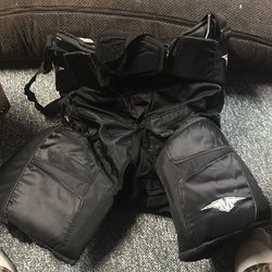 Mission Hockey Pants size Senior Medium.