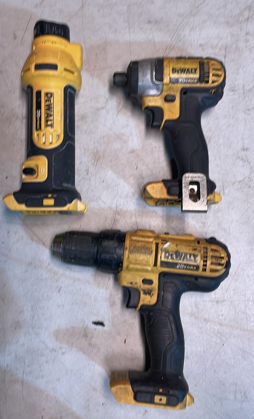 set of 3 Dewalt tools, impact drill, drill driver and cut-out tool