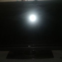 1080 P Full HD T.V. by: LG