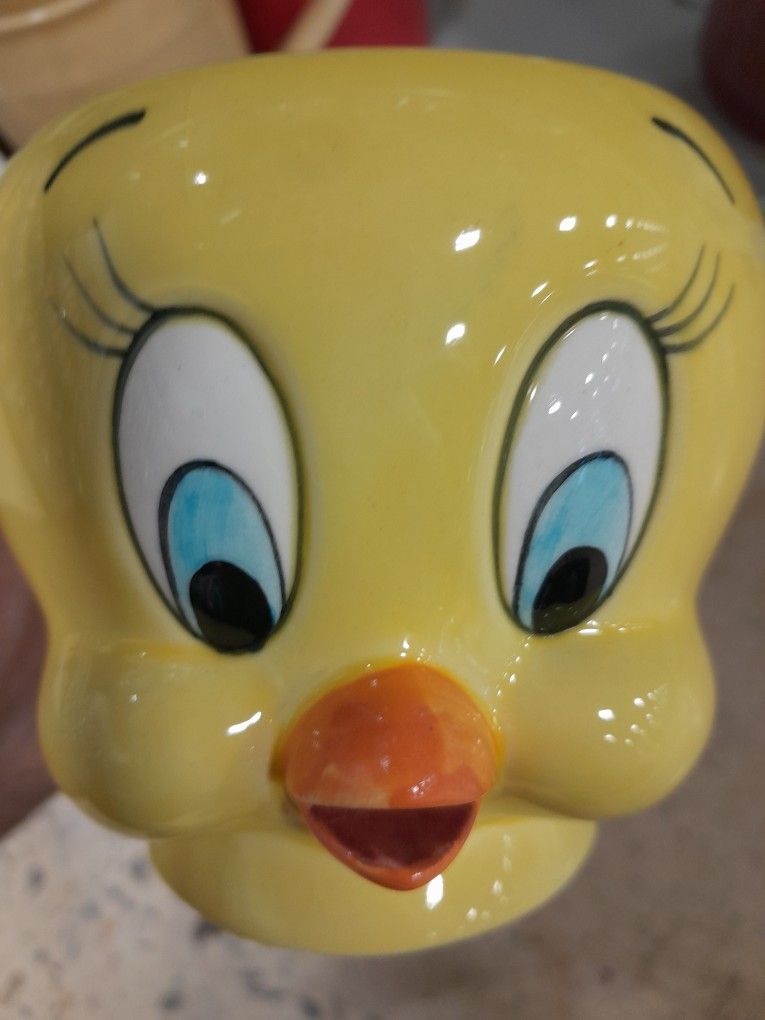 New Tweetie Bird Coffee Vintage