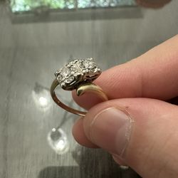 Solid 14k Two-Tone Gold Diamond Women’s Ring Size 8