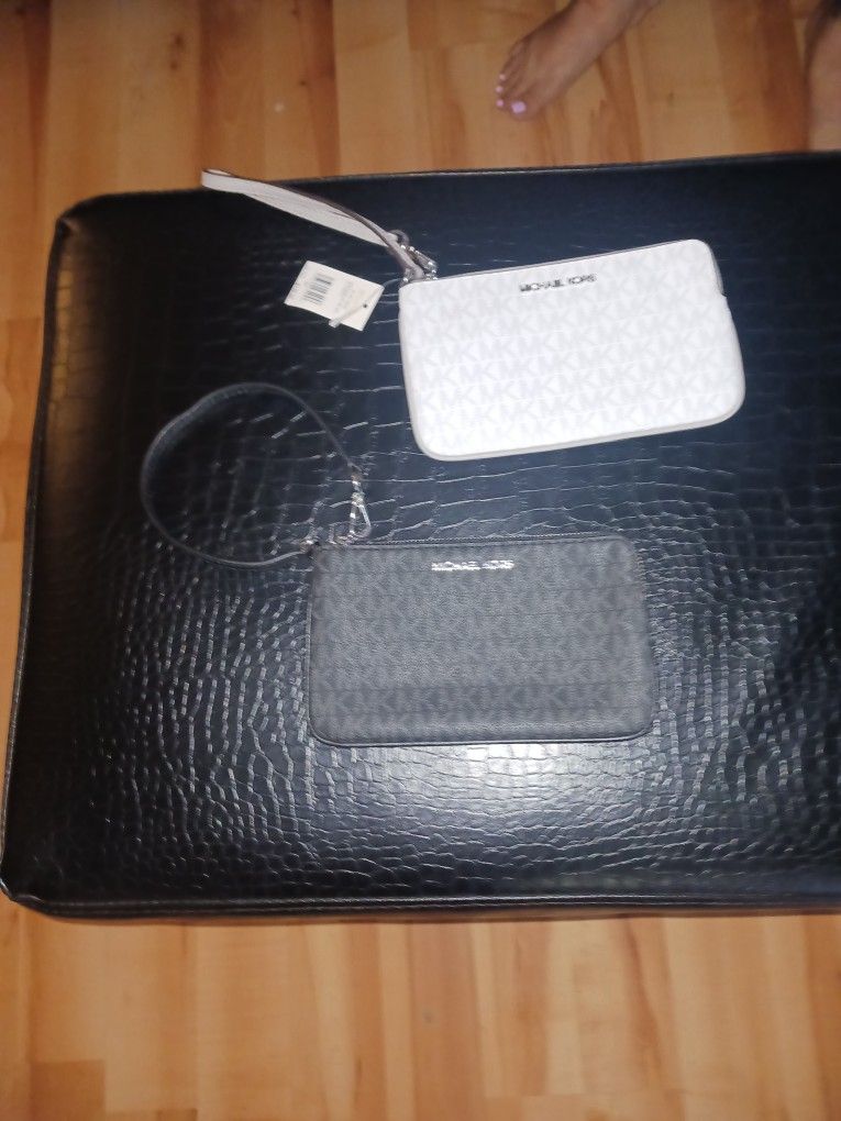 Mk Hand Wallet 