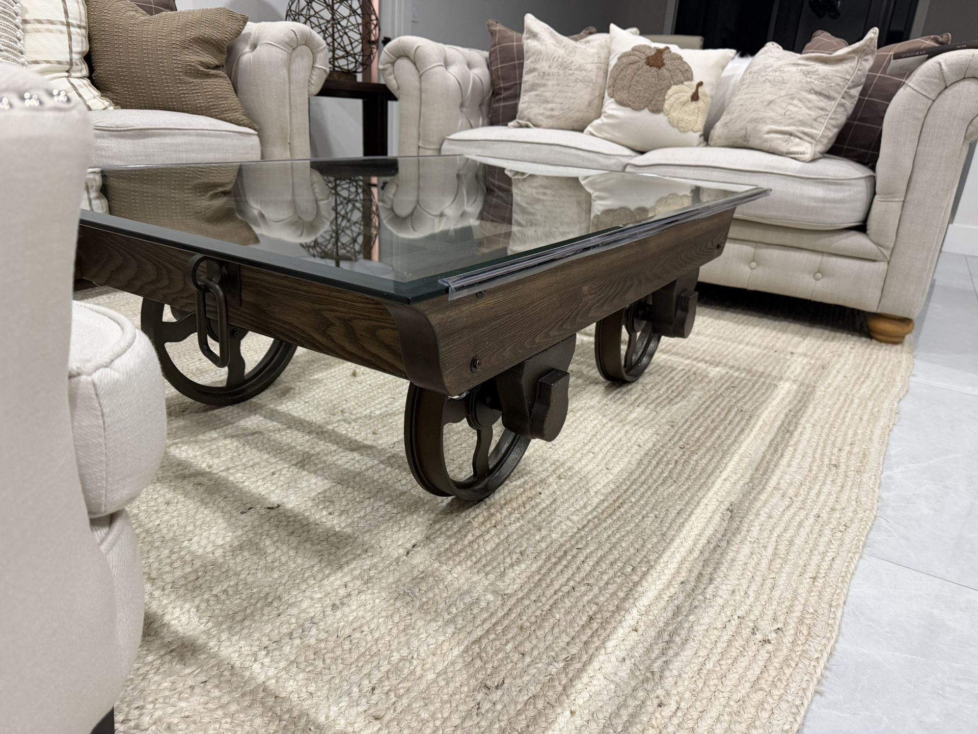 Cofee Table Oversize $150